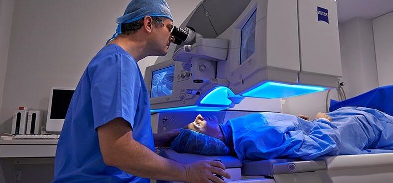 Die Laser -Vision -Korrektur hält nicht lange an und hat eine kleine Liste von Nebenwirkungen